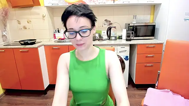 Victoria Panther online show from 12-17-25, 02:05