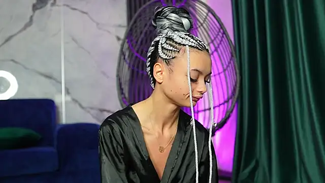 RachelRavee online show from 11-01-25, 05:25