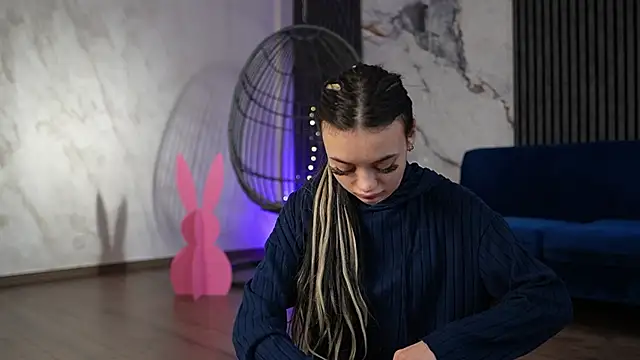 RachelRavee online show from 04-08-26, 04:47