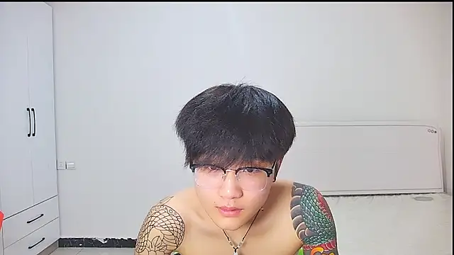 KK-cuteboy online show from 05-22-26, 12:25