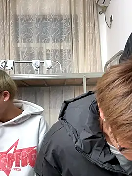 KK-cuteboy online show from 12-16-25, 10:08