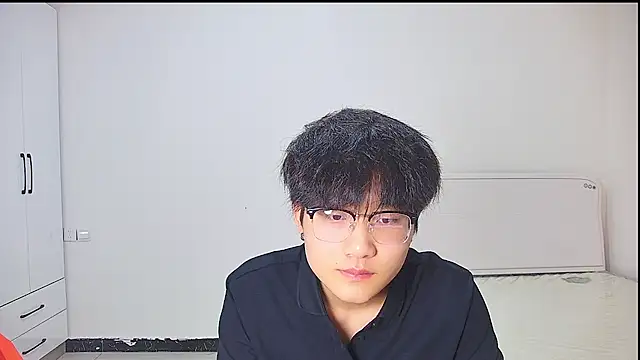 KK-cuteboy online show from 05-24-26, 11:54
