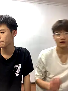 KK-cuteboy online show from 10-10-25, 01:01