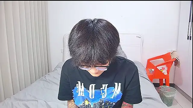 KK-cuteboy online show from 05-27-26, 01:18
