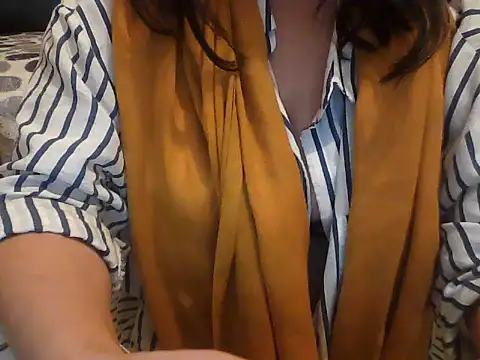 Snapshot of AngelAlexix chatting on 10-11-25, 12:44 AngelAlexix online show from 10-11-25, 12:44