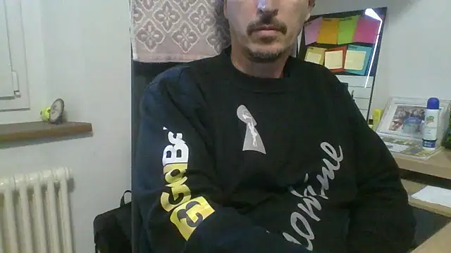 Kawayleo online show from 11-12-25, 02:21