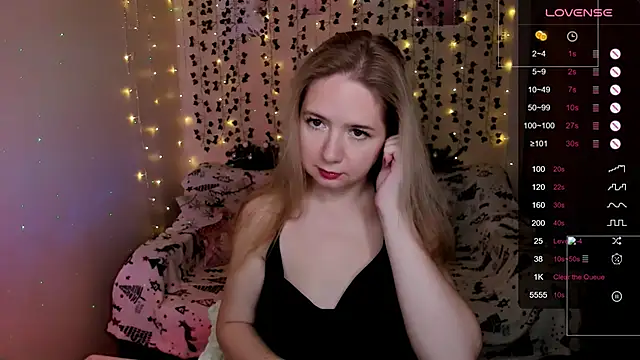 Evaa Braunn online show from 12-23-25, 04:34