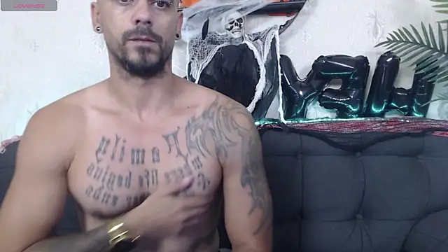 RyanVibe online show from 10-28-25, 04:06