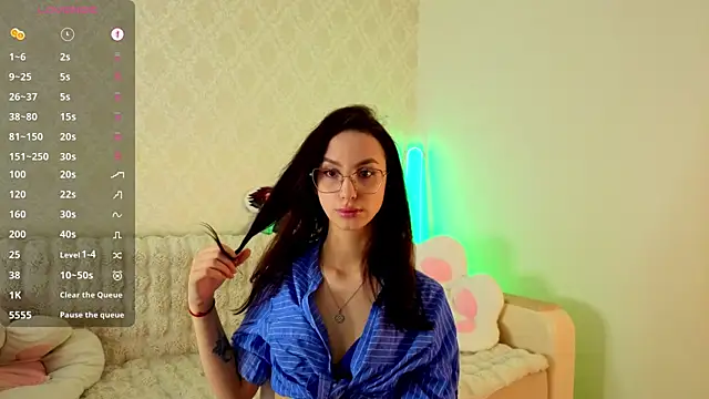 Snapshot of coochyy_ chatting on 10-12-25, 10:05 coochyy online show from 10-12-25, 10:05