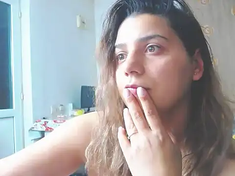 MadisonCharm online show from 04-15-26, 08:20