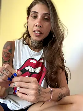 casalskunk online show from 11-14-25, 07:17