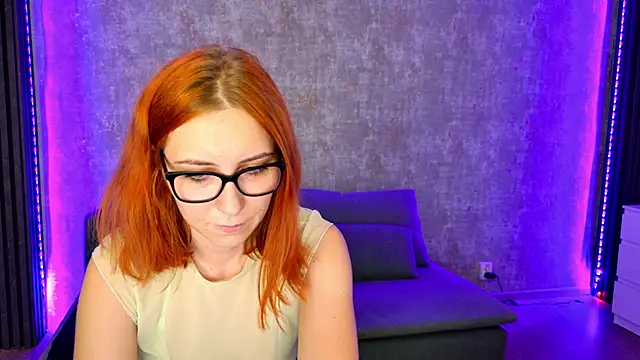 scarleteyes  online show from 11-08-25, 06:06