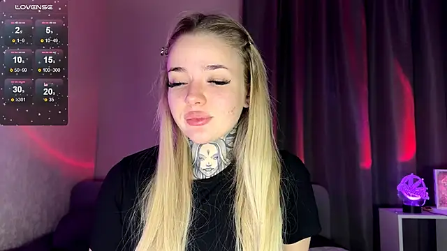 Snapshot of bklfen chatting on 02-05-26, 03:41 bklfen online show from 02-05-26, 03:41