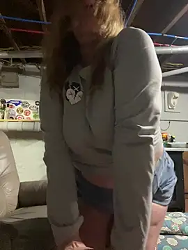 SugarMilkandHoney online show from 02-28-26, 03:06