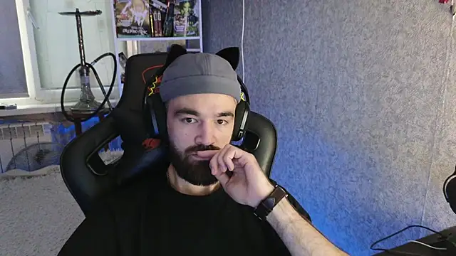 Nik Namee online show from 11-24-25, 01:22