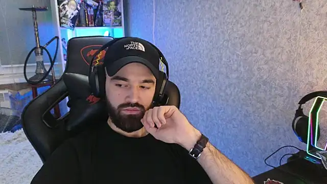 Nik Namee online show from 12-22-25, 12:11