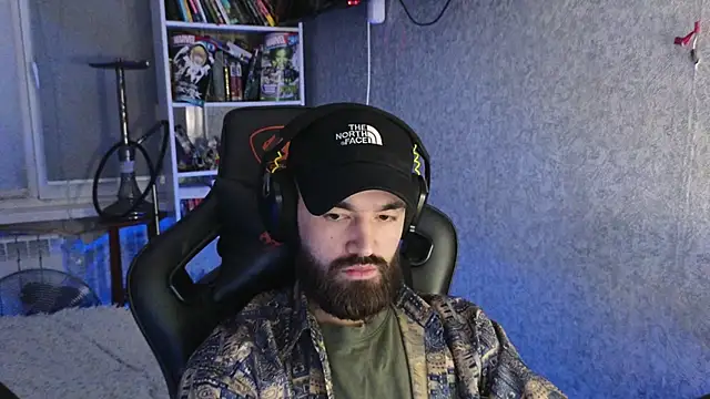 Nik Namee online show from 12-14-25, 11:54