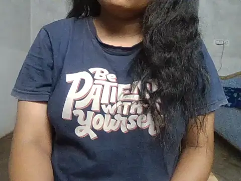 Snapshot of manju_02 chatting on 10-30-25, 04:48 manju 02 online show from 10-30-25, 04:48