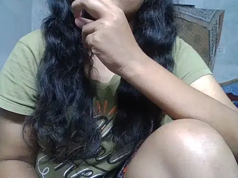 Snapshot of manju_02 chatting on 10-12-25, 05:53 manju 02 online show from 10-12-25, 05:53