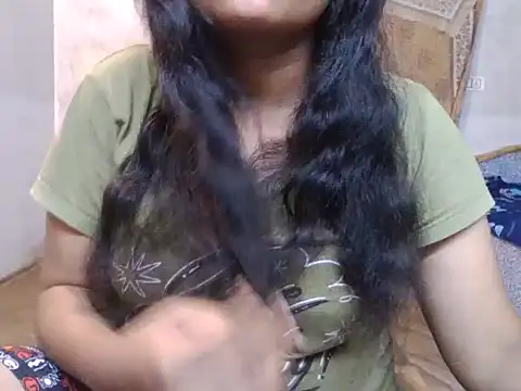 Snapshot of manju_02 chatting on 10-14-25, 10:38 manju 02 online show from 10-14-25, 10:38