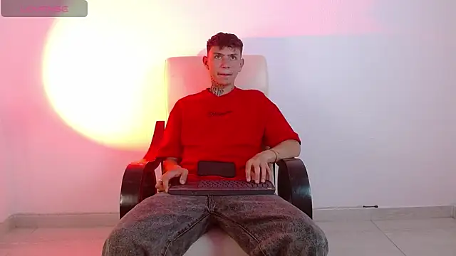 hot teo  online show from 04-16-26, 12:33