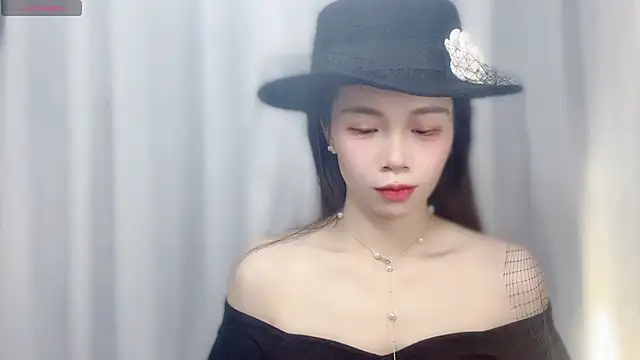 Lynnalltop-165-KeKe online show from 12-20-25, 02:36