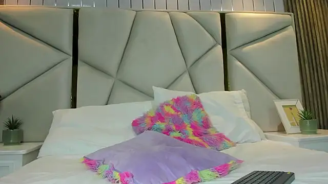 rebeca brown  online show from 03-10-26, 11:58