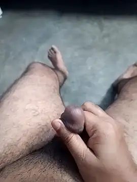 Snapshot of TrainedBend28 chatting on 03-08-26, 06:11 TrainedBend28 online show from 03-08-26, 06:11