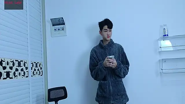 sexyboy-lele online show from 10-22-25, 11:09