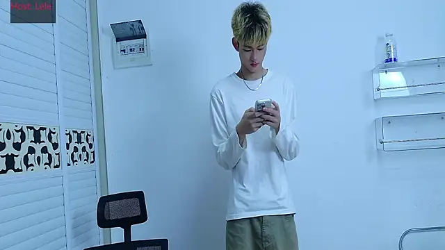 sexyboy-lele online show from 10-20-25, 12:06