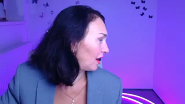 Rosie Rosee online show from 01-19-26, 02:43