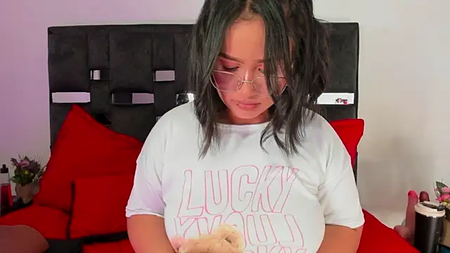 SussySunny  online show from 03-11-26, 04:50