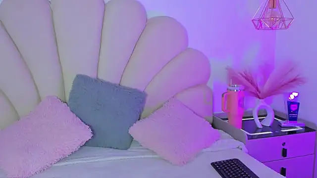 Alyss Sweet online show from 10-19-25, 11:57