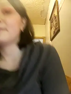 Snapshot of CherryDollie chatting on 10-10-25, 04:19 CherryDollie online show from 10-10-25, 04:19