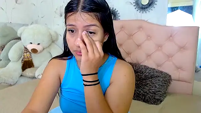 zara cute online show from 02-12-26, 12:05