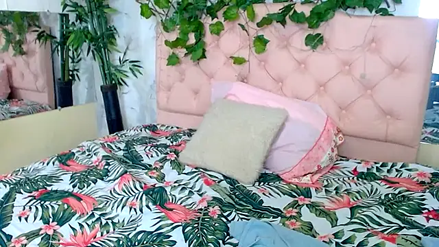 zara cute online show from 03-20-26, 12:28