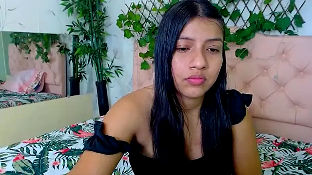 zara cute online show from 03-25-26, 12:15