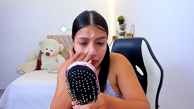 zara cute online show from 07-22-26, 12:07