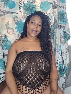 Snapshot of ZuriVixen chatting on 05-29-26, 02:01 ZuriVixen online show from 05-29-26, 02:01