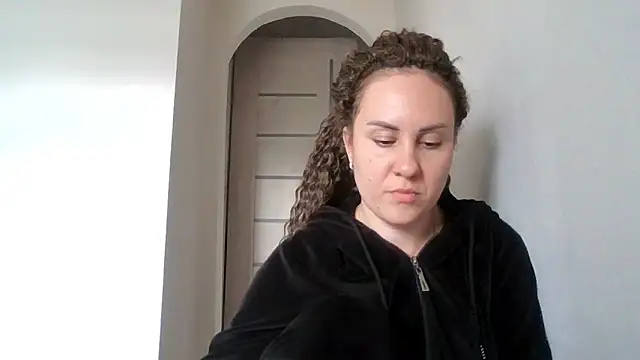 Snapshot of MeadowEyes chatting on 05-30-26, 12:22 MeadowEyes online show from 05-30-26, 12:22