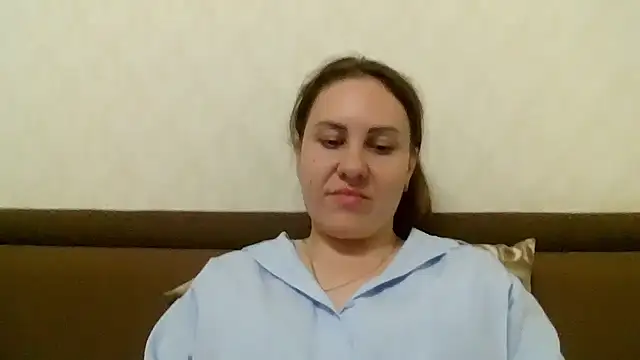 Snapshot of MeadowEyes chatting on 06-07-26, 06:13 MeadowEyes online show from 06-07-26, 06:13