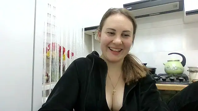 Snapshot of MeadowEyes chatting on 04-22-26, 08:37 MeadowEyes online show from 04-22-26, 08:37
