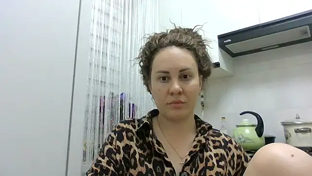 Snapshot of MeadowEyes chatting on 05-26-26, 08:18 MeadowEyes online show from 05-26-26, 08:18