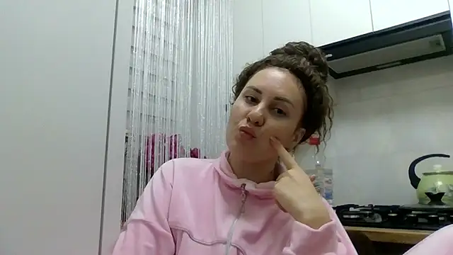 Snapshot of MeadowEyes chatting on 05-31-26, 07:36 MeadowEyes online show from 05-31-26, 07:36