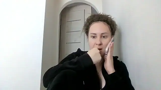Snapshot of MeadowEyes chatting on 05-29-26, 07:47 MeadowEyes online show from 05-29-26, 07:47
