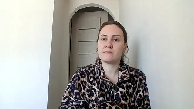 Snapshot of MeadowEyes chatting on 05-04-26, 06:27 MeadowEyes online show from 05-04-26, 06:27
