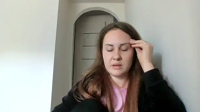 Snapshot of MeadowEyes chatting on 06-01-26, 01:00 MeadowEyes online show from 06-01-26, 01:00