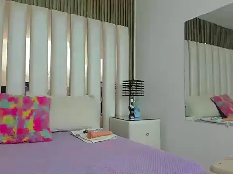 AmbarGills online show from 10-10-25, 12:50