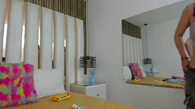 AmbarGills online show from 11-22-25, 12:59