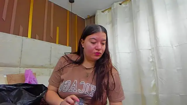 AmbarGills online show from 03-15-26, 01:07